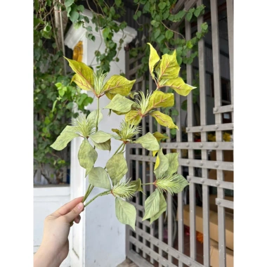 Lá trạng nguyên, lá giả, hoa giả trang trí nội thất - Giá 35.000₫, giảm từ 44.450₫ 8