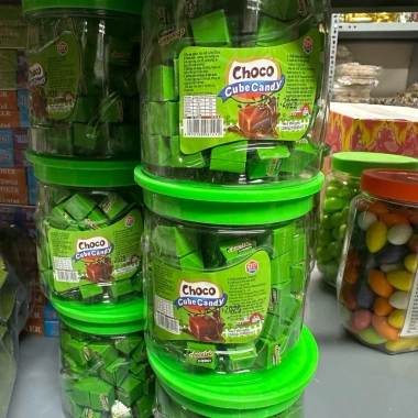 Lọ 100 Viên Kẹo Socola Cube Candy - Ngon, Tiện Lợi, Giá Ưu Đãi 36.850 2