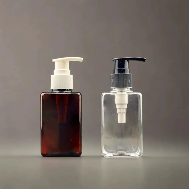 Lọ chiết chai nhựa dẹt trong nâu 100ml - Nắp nhựa đa dạng, giá chỉ 7.000đ