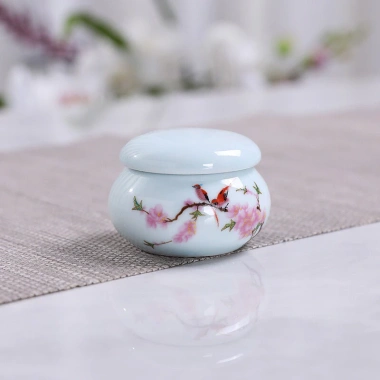 Lọ chiết mỹ phẩm gốm sứ 10g in hoa - Đựng mỹ phẩm sang trọng, chỉ 22.000đ 5 Lọ chiết mỹ phẩm gốm sứ 10g in hoa - Đựng mỹ phẩm sang trọng, chỉ 22.000đ 5