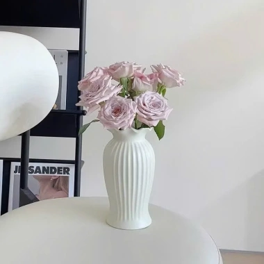 Lọ hoa nhựa TRẮNG MIỆNG BÈO C532-2 giả gốm phong cách Bắc Âu decor bàn làm việc, văn phòng xinh