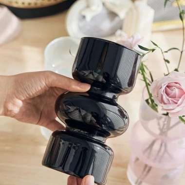 Lọ hoa thủy tinh thắt eo đẹp mắt - Decor phòng khách, giá ưu đãi 59.000₫ 6 Lọ hoa thủy tinh thắt eo đẹp mắt - Decor phòng khách, giá ưu đãi 59.000₫ 6