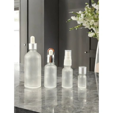 Lọ tinh dầu thủy tinh mờ 5‑100ml, nhiều nắp, giá 10.000đ – giữ hương thơm lâu