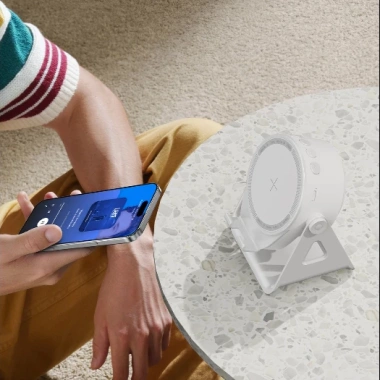 Loa Bluetooth ZJ-08 cảm ứng tự động không dây, giá đỡ xoay 360°, đèn RGB, âm thanh to rõ – chỉ 159.000₫