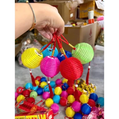 Lồng đèn mini 7.5cm đủ màu vải lụa chống nước - Trang trí Tết, Trung Thu, cafe, 100k