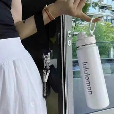 Lululemon Cốc Cách Nhiệt Thép 304 700ml - Dung tích lớn, Dễ Mang Khi Tập Yoga và Thể Thao Ngoài Trời, Giá Ưu Đãi 329.670₫ 3