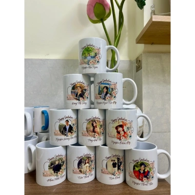 Ly sứ quà tặng thiết kế theo yêu cầu - Giá ưu đãi 55.000 VNĐ, chất liệu cao cấp, in cá nhân hoá 4 Ly sứ quà tặng thiết kế theo yêu cầu - Giá ưu đãi 55.000 VNĐ, chất liệu cao cấp, in cá nhân hoá 4