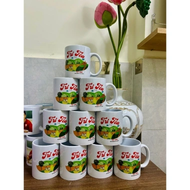 Ly sứ quà tặng thiết kế theo yêu cầu - Giá ưu đãi 55.000 VNĐ, chất liệu cao cấp, in cá nhân hoá 5 Ly sứ quà tặng thiết kế theo yêu cầu - Giá ưu đãi 55.000 VNĐ, chất liệu cao cấp, in cá nhân hoá 5
