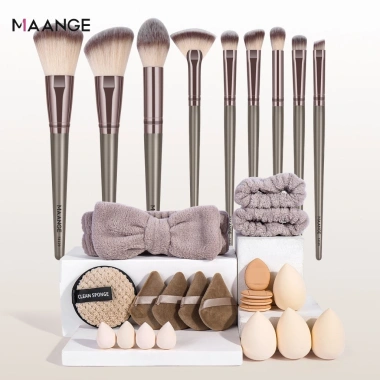 MAANGE Bộ cọ trang điểm chuyên nghiệp 9 cây da cao cấp kèm hộp bảo quản - Giá giảm 59.000₫