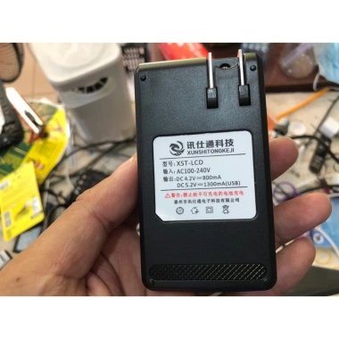 Màn hình LCD chỉ báo pin đa năng sạc nhanh USB cho điện thoại - Giá chỉ 55.000đ 7 Màn hình LCD chỉ báo pin đa năng sạc nhanh USB cho điện thoại - Giá chỉ 55.000đ 7