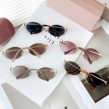 Mắt kính râm Bự Store oval MinMin màu ombre thời trang - Giảm giá 22% chỉ 89.000₫ 9 Mắt kính râm Bự Store oval MinMin màu ombre thời trang - Giảm giá 22% chỉ 89.000₫ 9