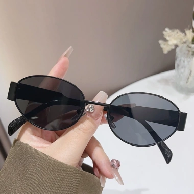 Mắt kính râm mát nữ chụp ảnh áo dài Tết 2.025 - gọng oval kim loại tráng gương, sang trọng 125k