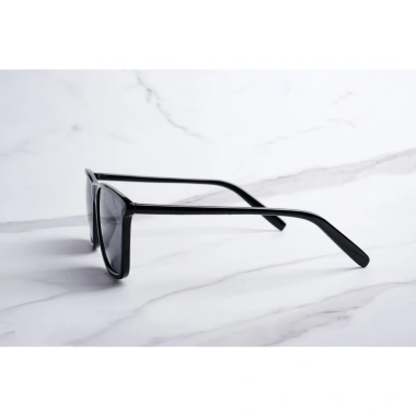 Mắt kính râm nam nữ thời trang trẻ trung, gọng kính tây đen, chống nắng, kèm bao - chỉ 38.000₫