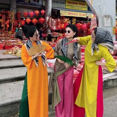 Mắt kính râm Peinn tự sướng đa màu đen bạc vàng - Phù hợp chụp ảnh kỷ yếu, áo dài, đám cưới, giá 23.000 VNĐ