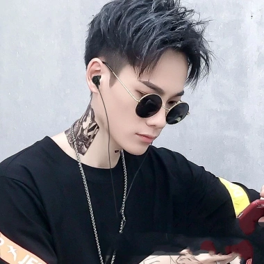 Mắt kính râm Peinn tự sướng đa màu đen bạc vàng - Phù hợp chụp ảnh kỷ yếu, áo dài, đám cưới, giá 23.000 VNĐ