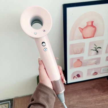 Máy sấy tóc Hồng Pastel MIKI DREAME HAIR 2 chiều nóng lạnh, nhiệt thông minh 2.300W - 299.000 VND