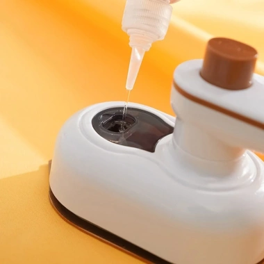 Máy ủi Mini Walk cầm tay, xịt quần áo, tấm sắt khô nhanh, đa năng du lịch, EU Anh Mỹ