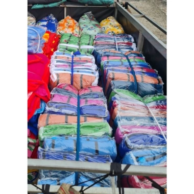 Mền nỉ sọc mỏng nhẹ cho văn phòng, du lịch, xe ô tô – giá rẻ 74.400k kèm túi đựng 7 Mền nỉ sọc mỏng nhẹ cho văn phòng, du lịch, xe ô tô – giá rẻ 74.400k kèm túi đựng 7