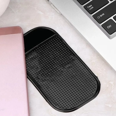 Miếng Chống Trượt Taplo Ô Tô Đặt Điện Thoại/Nước Hoa, Đồ Trang Trí, Chịu Nhiệt Cao 13.300₫