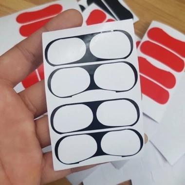 Mình dán đúng chuẩn cho AirPods & AirPod Pro - Decal không kén, dán xong bám chắc, giảm còn 15.000₫ Mình dán đúng chuẩn cho AirPods & AirPod Pro - Decal không kén, dán xong bám chắc, giảm còn 15.000₫