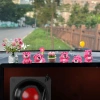 Mini Lotso Dâu Gấu mô phỏng bình trang trí xe hơi - hoa trung tâm tươi, phụ kiện ô tô 56.163 VND 4