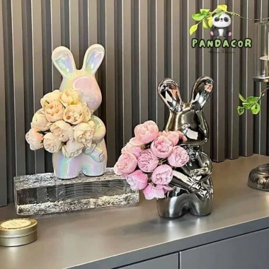 Mô Hình Decor Gốm Sứ Thỏ Ôm Hoa – Tượng Thạch Cao Trang Trí Nhà Cửa, Bàn Phòng Khách 183.425₫ (Giảm giá)