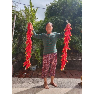 Mô hình pháo giấy trang trí Tết Trung Thu và Nguyên Đán, decor nhà, giá 16.000 VND 7 Mô hình pháo giấy trang trí Tết Trung Thu và Nguyên Đán, decor nhà, giá 16.000 VND 7