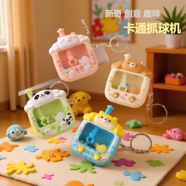 Móc Khoá Cơ Bắp Đáng Yêu Kèm Đồ Chơi Gắp Gấu Trúc, Capybara, Sanrio - Giá chỉ 32.500 VND Móc Khoá Cơ Bắp Đáng Yêu Kèm Đồ Chơi Gắp Gấu Trúc, Capybara, Sanrio - Giá chỉ 32.500 VND
