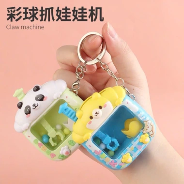 Móc Khoá Cơ Bắp Đáng Yêu Kèm Đồ Chơi Gắp Gấu Trúc, Capybara, Sanrio - Giá chỉ 32.500 VND 2