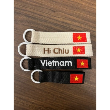Móc khóa thêu tên cá nhân MK9.001 - Treo cặp, balo, túi xách, giảm giá 20% chỉ 75.350đ 2 Móc khóa thêu tên cá nhân MK9.001 - Treo cặp, balo, túi xách, giảm giá 20% chỉ 75.350đ 2