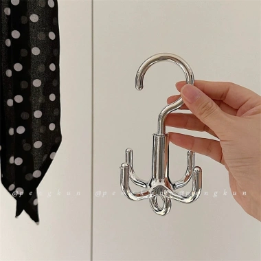 Móc treo đa năng 4 móng xoay không đục lỗ - Bảo quản túi, mũ, thắt lưng, tủ quần áo 6