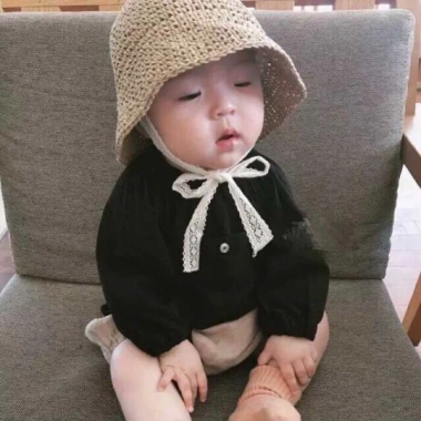 Mũ cói đi biển vành rộng cho mẹ và bé - Dây buộc tiện lợi, giá chỉ 73.000 9