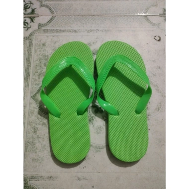 Mua 10 tặng 1 – Dép lào xốp khách sạn xanh lá, size 36-43, thoáng mát, giá 15.900 VNĐ
