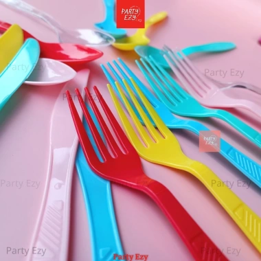 Muỗng Nĩa Dao Nhựa 6 Màu Phụ Kiện Tiệc Sinh Nhật Ăn Bánh Kem Giá Chỉ 8.550₫ 8