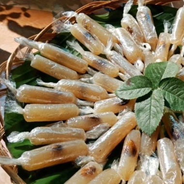 Mứt mãng cầu 500gr ít ngọt đặc biệt truyền thống, giá ưu đãi 43.200 VND