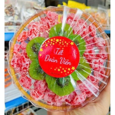 Mứt ô mai mix 3 vị - Hộp tròn 500g, giảm giá 99.000₫, thơm ngon, an toàn