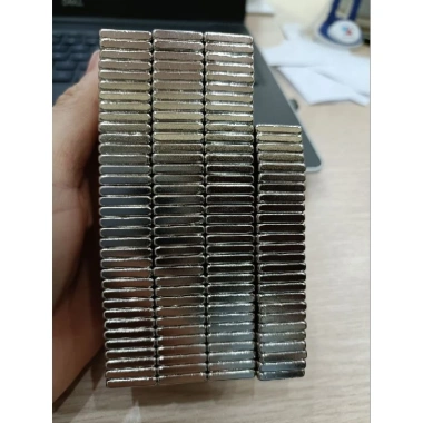 Nam châm viên hình chữ nhật 20x10x3mm - Giá ưu đãi 7.800đ, sức hút mạnh, bền cao 3