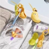 Nắp Đậy Bàn Chải 2 Trong 1 và Tuýp Kem Đánh Răng Du Lịch Tiện Lợi Hình Chuối Life Plus - Giá 30.000 VND