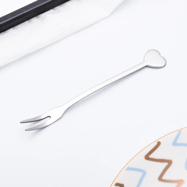 Nĩa Ăn Trái Cây Thép Không Gỉ 304 Cao Cấp với Giá Ưu Đãi 20.790₫ (Giá Gốc 25.780₫)