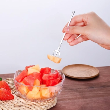 Nĩa trái cây tráng miệng KATELV thép không gỉ hình đinh ba - Giá chỉ 23.100₫ 4 Nĩa trái cây tráng miệng KATELV thép không gỉ hình đinh ba - Giá chỉ 23.100₫ 4
