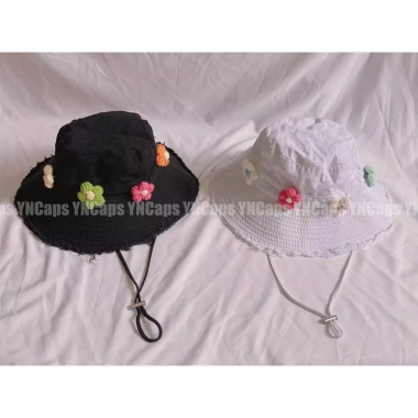 Nón bucket tua rua viền rách gắn hoa len - Unisex chống nắng, người lớn & bé 2‑5 tuổi 5 Nón bucket tua rua viền rách gắn hoa len - Unisex chống nắng, người lớn & bé 2‑5 tuổi 5
