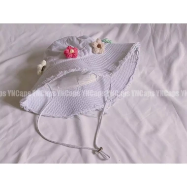 Nón bucket tua rua viền rách gắn hoa len - Unisex chống nắng, người lớn & bé 2‑5 tuổi