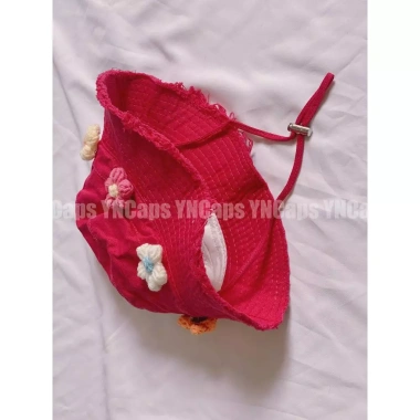 Nón bucket tua rua viền rách gắn hoa len - Unisex chống nắng, người lớn & bé 2‑5 tuổi 9 Nón bucket tua rua viền rách gắn hoa len - Unisex chống nắng, người lớn & bé 2‑5 tuổi 9