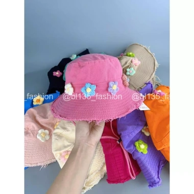 Nón bucket viền rách + charm hoa len - Mũ tai bèo vành rộng, chống nắng BL135