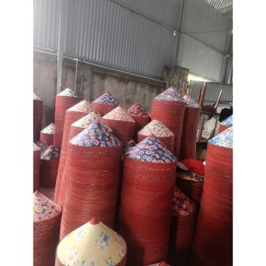 Nón lá nhựa cao cấp lót giấy bạc - Chống nắng, chống mưa, giá chỉ 35.000₫ 7
