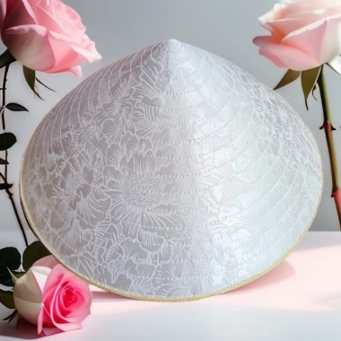 Nón lụa Huế 16 vành 43cm - Dày bền, tặng quai ngọc trai, quai voan, bọc nón 10 Nón lụa Huế 16 vành 43cm - Dày bền, tặng quai ngọc trai, quai voan, bọc nón 10