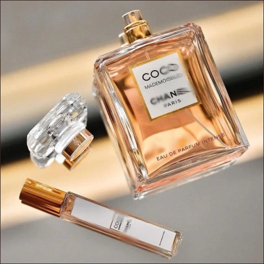 Nước hoa nữ CO.CO CHA.NELL 100ml NN06 hương sexy, quý phái, lôi cuốn 192.000₫ 2 Nước hoa nữ CO.CO CHA.NELL 100ml NN06 hương sexy, quý phái, lôi cuốn 192.000₫ 2