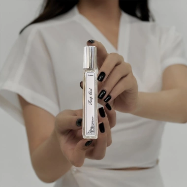 Nước hoa nữ Trap Girl 10ml - Ngọt ngào, gợi cảm, lưu hương 8‑12h, giá 45.000đ 5 Nước hoa nữ Trap Girl 10ml - Ngọt ngào, gợi cảm, lưu hương 8‑12h, giá 45.000đ 5