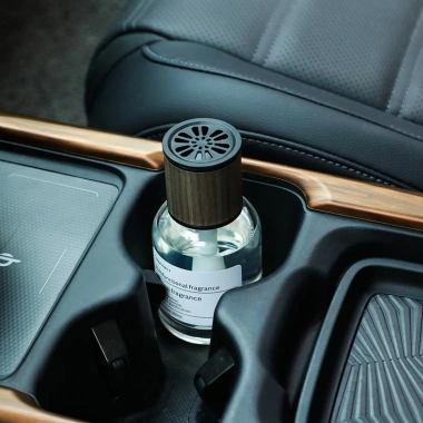Nước Hoa Ô Tô Cao Cấp 160ml - Khử Mùi, Chống Say Xe, Hương Thơm Giá 37.240₫ 7