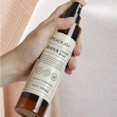 Nước hoa xịt thơm quần áo PEACH JO 100ml - Thơm lâu, khử mùi tự nhiên, chỉ 29.000₫
